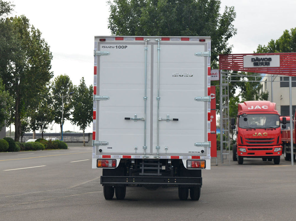 ISUZU ELF 100P box truck - rear view