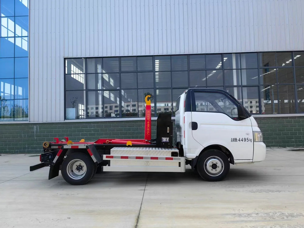 4.5T EV Hooklift GarbageTruck
